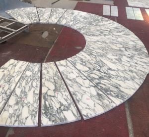 Personalizar la escalera arco de piedra de granito Natural con borde de diferentes